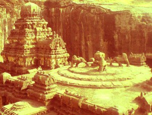அவள் பெயர் அபிராமி – 2