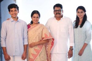 2 இன் 1 ஜான்ஸன்ஸ் வேட்டி – கே.எஸ்.ரவிக்குமார்