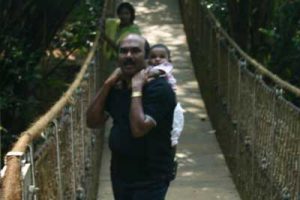 “ஆதலால் காதல் செய்வீர்!” அமைச்சர் ஜெயக்குமாரின் அதிரடி மந்திராலோசனை
