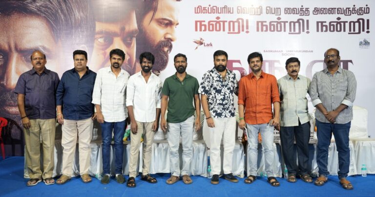 “விடுதலைக்கு முன்- விடுதலைக்குப் பின் என்ற நிலையை ஏற்படுத்திய வெற்றிமாறனுக்கு என்றென்றும் நன்றி கடன் பட்டிருக்கிறேன்” – நடிகர் சூரி